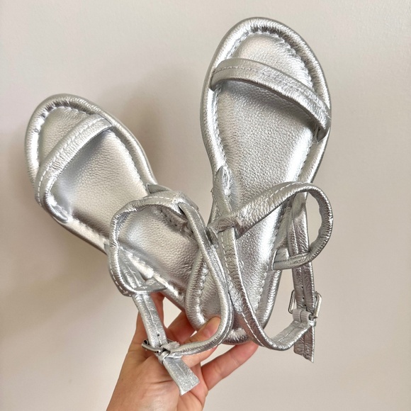 Madewell Silver Sandals - Picture 3 of 8